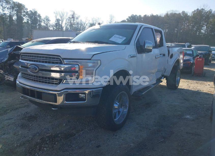 Photo 2 of 2019 Ford F-150 LARIAT (VIN 1FTEW1E47KFB50693)