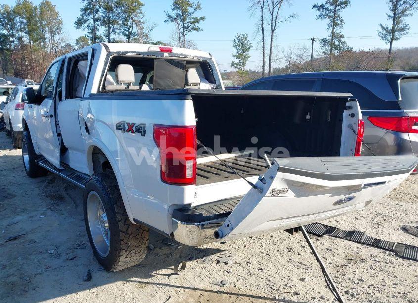 Photo 3 of 2019 Ford F-150 LARIAT (VIN 1FTEW1E47KFB50693)