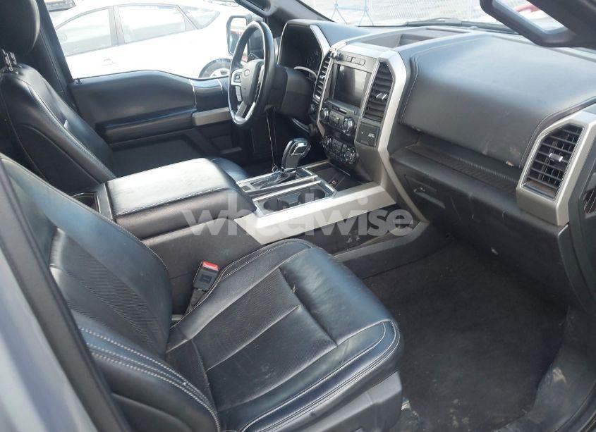 Photo 5 of 2019 Ford F-150 LARIAT (VIN 1FTEW1E47KKC36416)