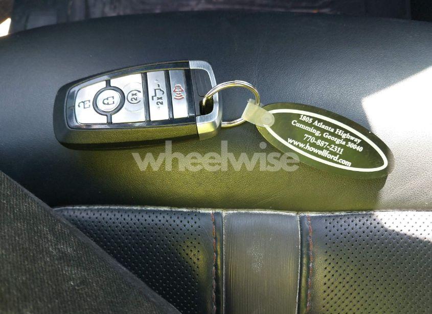 Photo 11 of 2019 Ford F-150 PLATINUM (VIN 1FTEW1E48KFC52584)