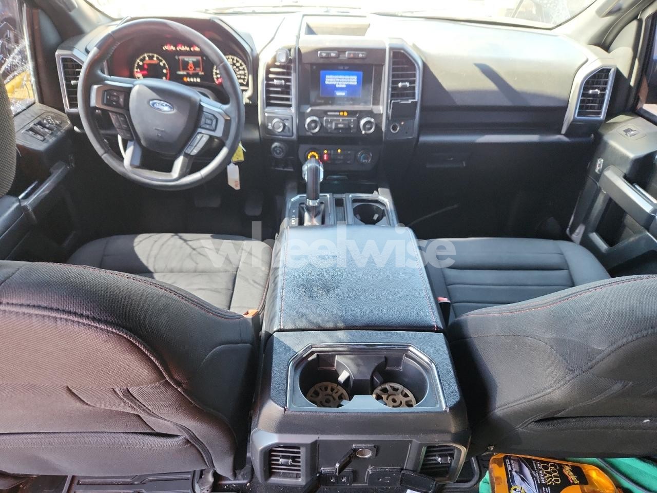 Photo 8 of 2019 FORD F150 SUPERCREW (VIN 1FTEW1E48KFD33388)