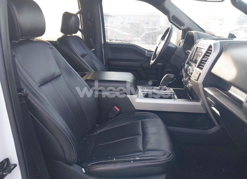 Photo 5 of 2019 Ford F-150 LARIAT (VIN 1FTEW1E48KKC09077)