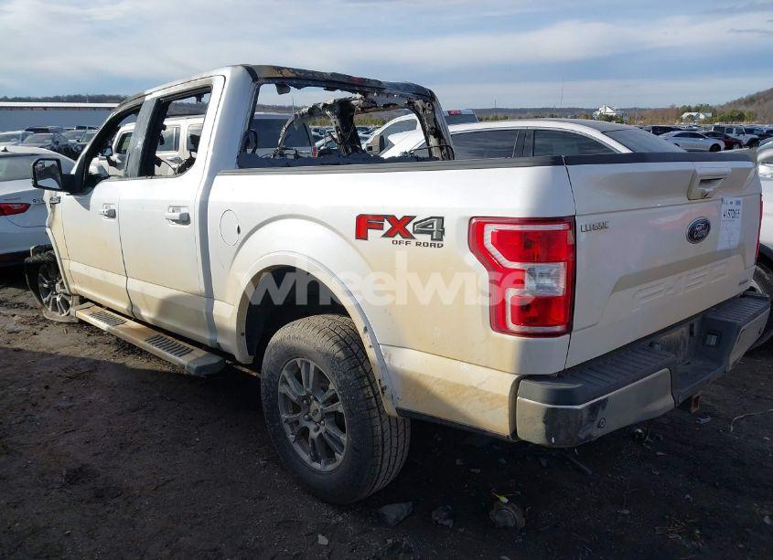 Photo 3 of 2019 Ford F-150 LARIAT (VIN 1FTEW1E48KKD42597)