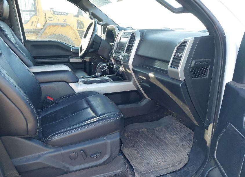 Photo 5 of 2019 Ford F-150 LARIAT (VIN 1FTEW1E49KFC85237)