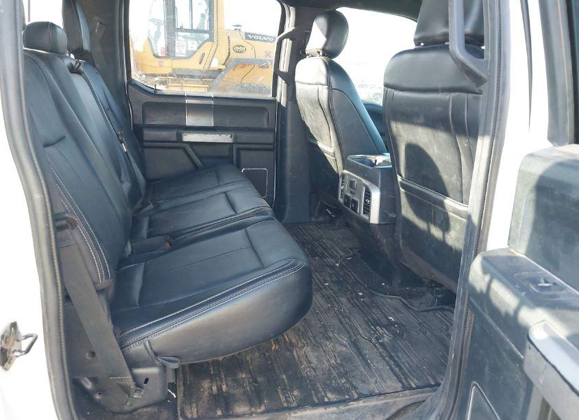 Photo 8 of 2019 Ford F-150 LARIAT (VIN 1FTEW1E49KFC85237)