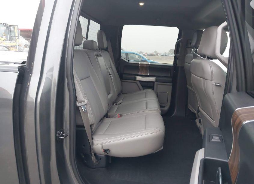 Photo 8 of 2019 Ford F-150 LARIAT (VIN 1FTEW1E49KKC42105)