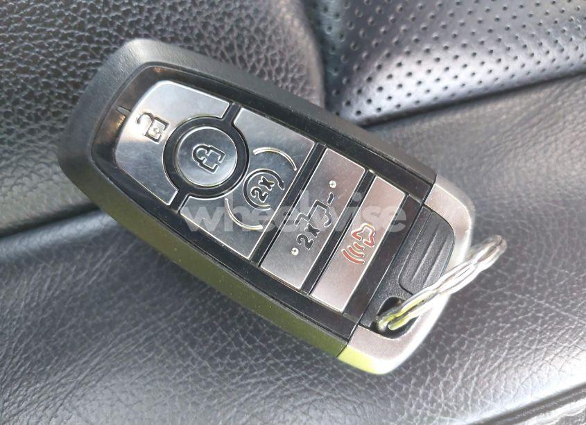 Photo 11 of 2019 Ford F-150 LARIAT (VIN 1FTEW1E49KKE13564)