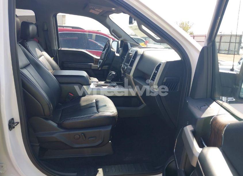 Photo 5 of 2019 Ford F-150 LARIAT (VIN 1FTEW1E49KKE13564)