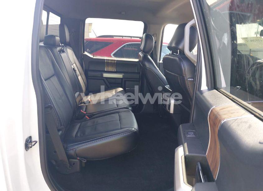 Photo 8 of 2019 Ford F-150 LARIAT (VIN 1FTEW1E49KKE13564)