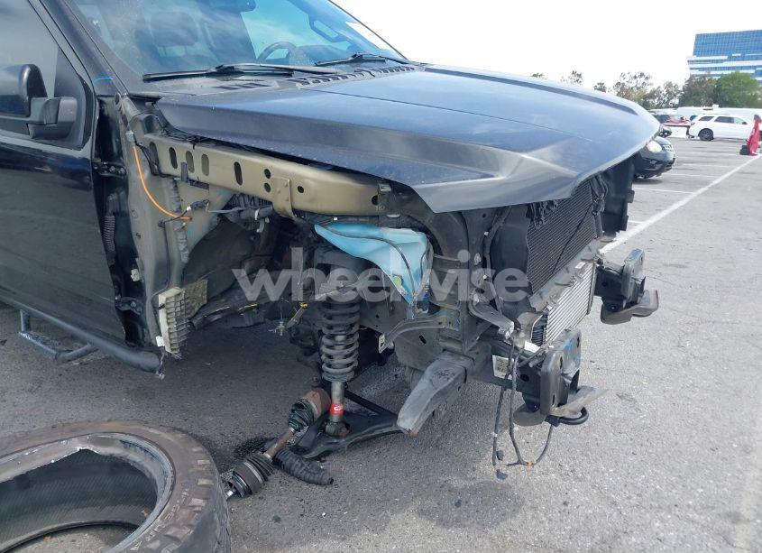 Photo 18 of 2019 Ford F-150 LARIAT (VIN 1FTEW1E49KKE80701)