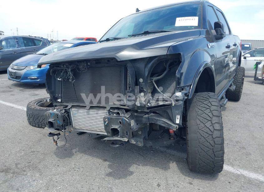 Photo 19 of 2019 Ford F-150 LARIAT (VIN 1FTEW1E49KKE80701)