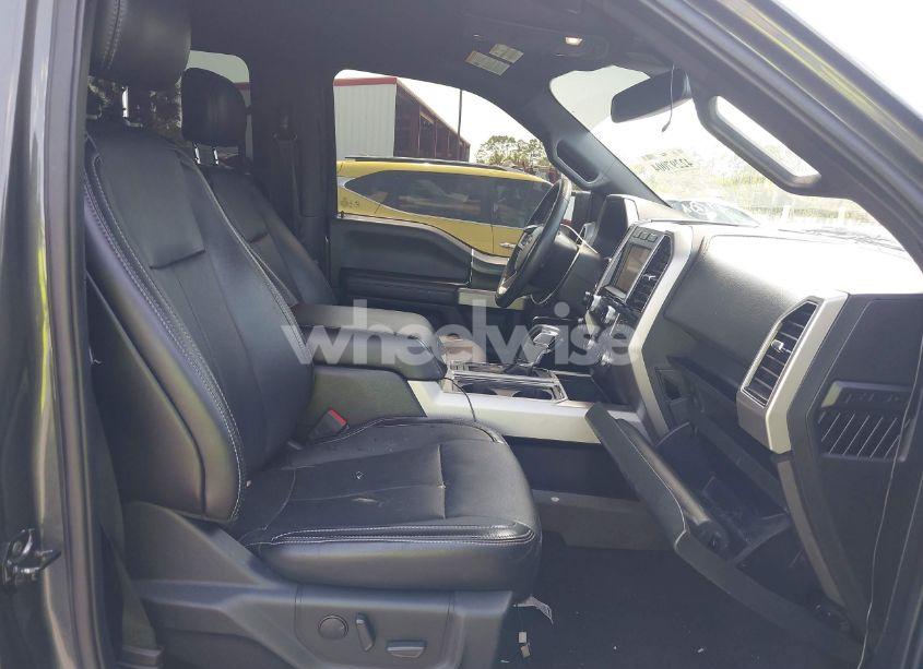 Photo 5 of 2019 Ford F-150 LARIAT (VIN 1FTEW1E4XKKF19151)