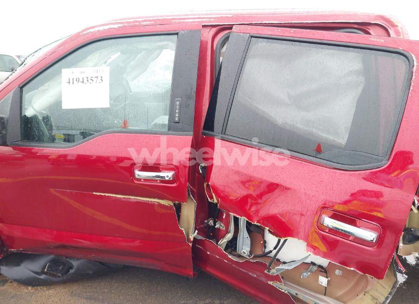 Photo 15 of 2019 Ford F-150 LARIAT (VIN 1FTEW1E4XKKF31963)