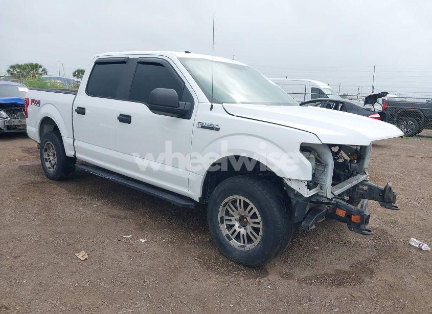 2018 Ford F-150 XL (VIN 1FTEW1E50JFC92374) main photo