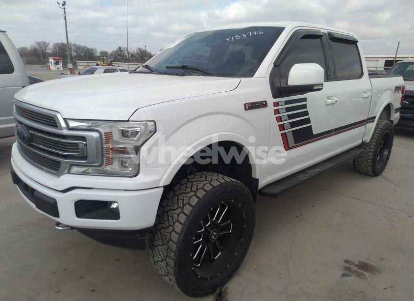 Photo 2 of 2018 Ford F-150 LARIAT (VIN 1FTEW1E51JFE18886)