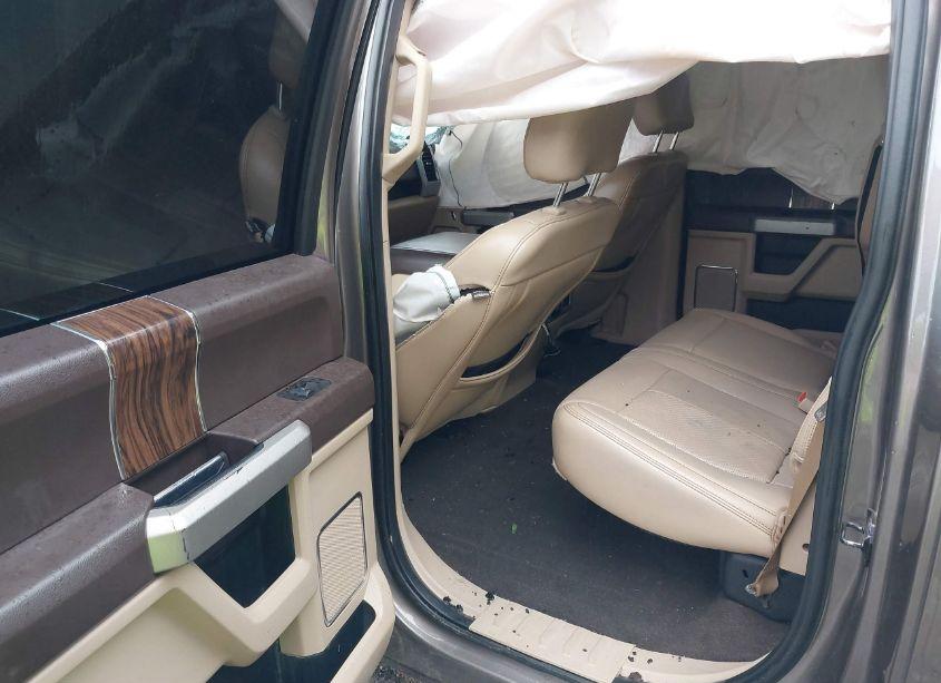 Photo 8 of 2018 Ford F-150 LARIAT (VIN 1FTEW1E52JFE73122)