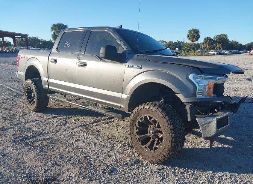 2019 Ford F-150 XLT (VIN 1FTEW1E52KFA65723) main photo
