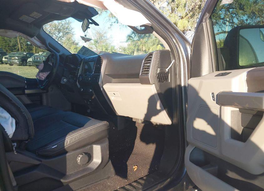 Photo 5 of 2019 Ford F-150 XLT (VIN 1FTEW1E52KFA65723)