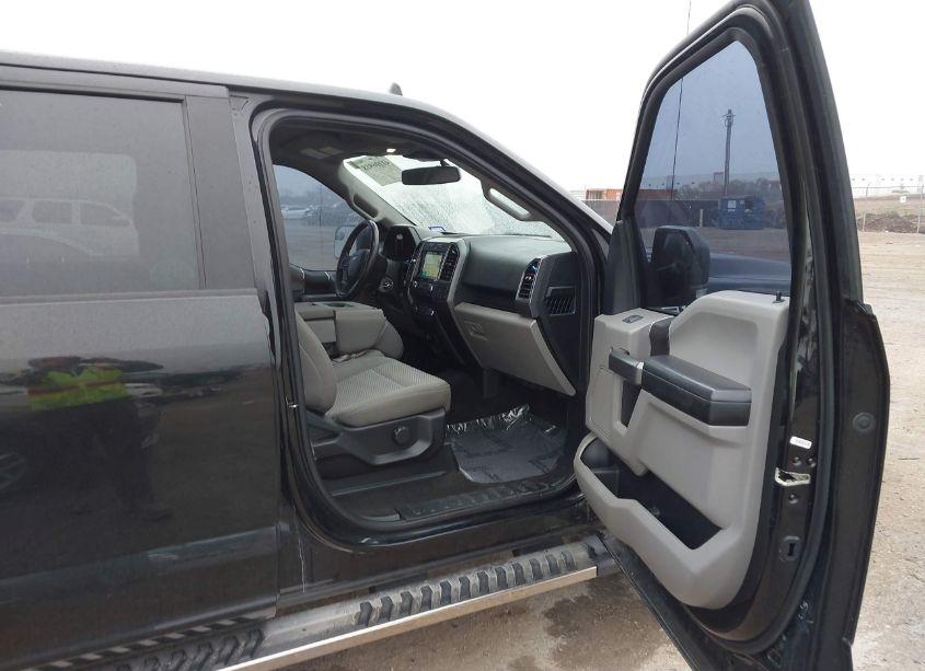 Photo 5 of 2019 Ford F-150 XLT (VIN 1FTEW1E52KFB21286)