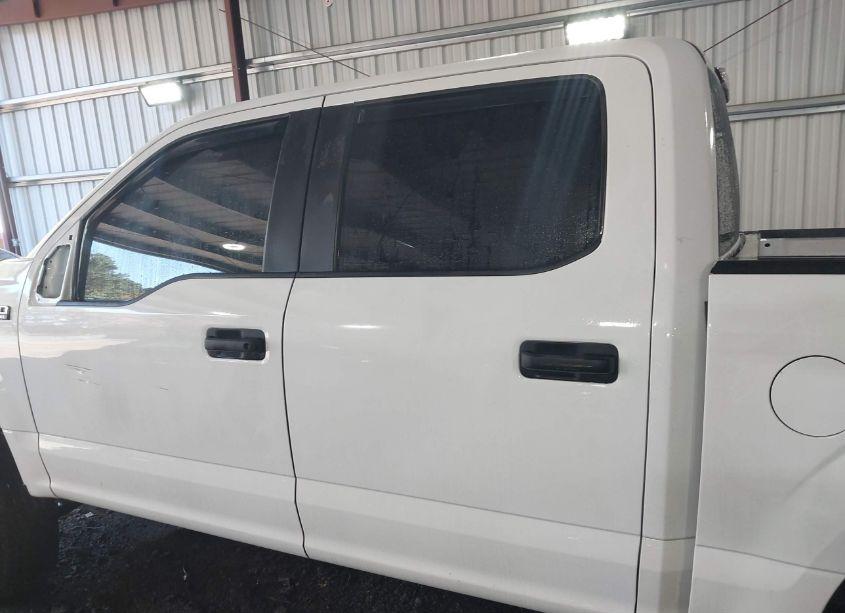 Photo 13 of 2019 Ford F-150 KING RANCH/LARIAT/PLATINUM/XL/XLT (VIN 1FTEW1E52KKE92147)