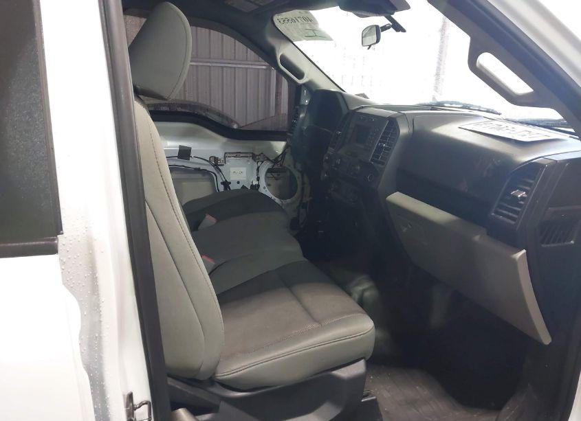 Photo 5 of 2019 Ford F-150 KING RANCH/LARIAT/PLATINUM/XL/XLT (VIN 1FTEW1E52KKE92147)