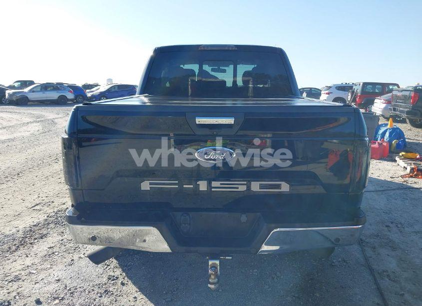 Photo 16 of 2018 Ford F-150 XLT (VIN 1FTEW1E53JKD15718)