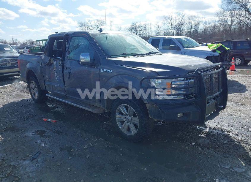 2018 Ford F-150 LARIAT (VIN 1FTEW1E53JKE66560) main photo