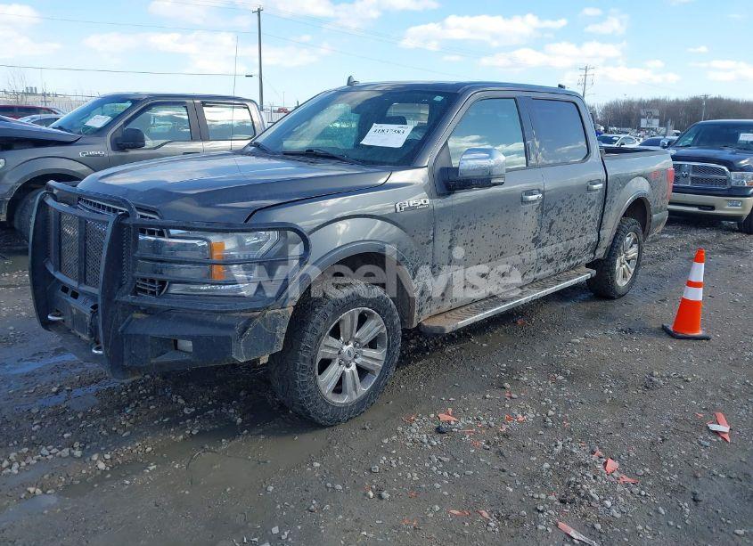 Photo 2 of 2018 Ford F-150 LARIAT (VIN 1FTEW1E53JKE66560)