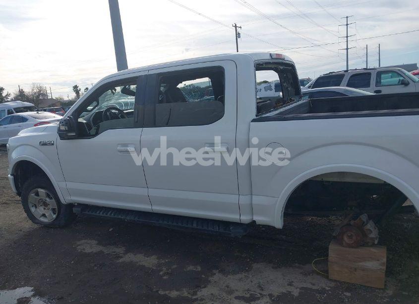 Photo 13 of 2019 Ford F-150 LARIAT (VIN 1FTEW1E53KKE13293)