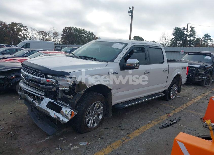 Photo 2 of 2018 Ford F-150 LARIAT (VIN 1FTEW1E54JFC35059)