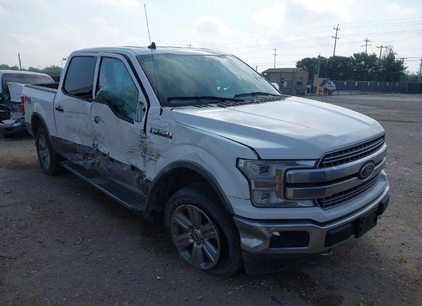2020 Ford F-150 LARIAT (VIN 1FTEW1E54LKE04877) main photo