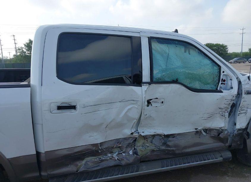 Photo 13 of 2020 Ford F-150 LARIAT (VIN 1FTEW1E54LKE04877)