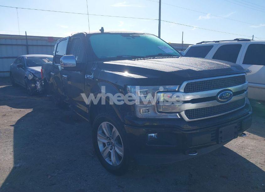 2018 Ford F-150 PLATINUM (VIN 1FTEW1E55JFB69816) main photo