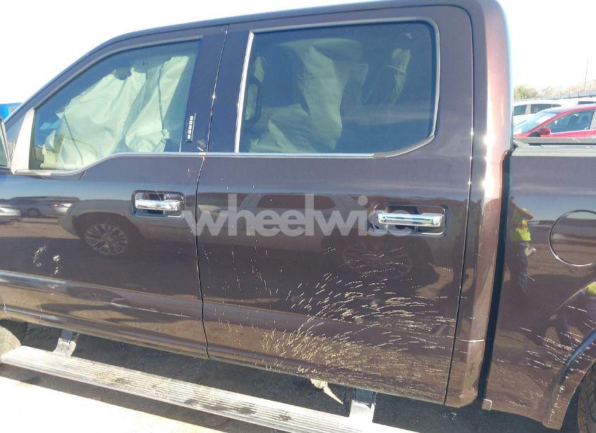 Photo 14 of 2018 Ford F-150 PLATINUM (VIN 1FTEW1E55JFB69816)