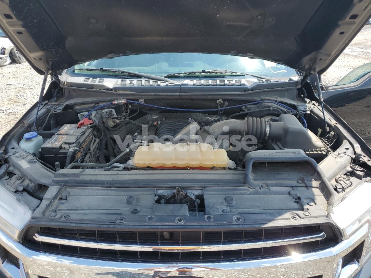 Photo 11 of 2018 FORD F150 SUPERCREW (VIN 1FTEW1E55JFC80107)