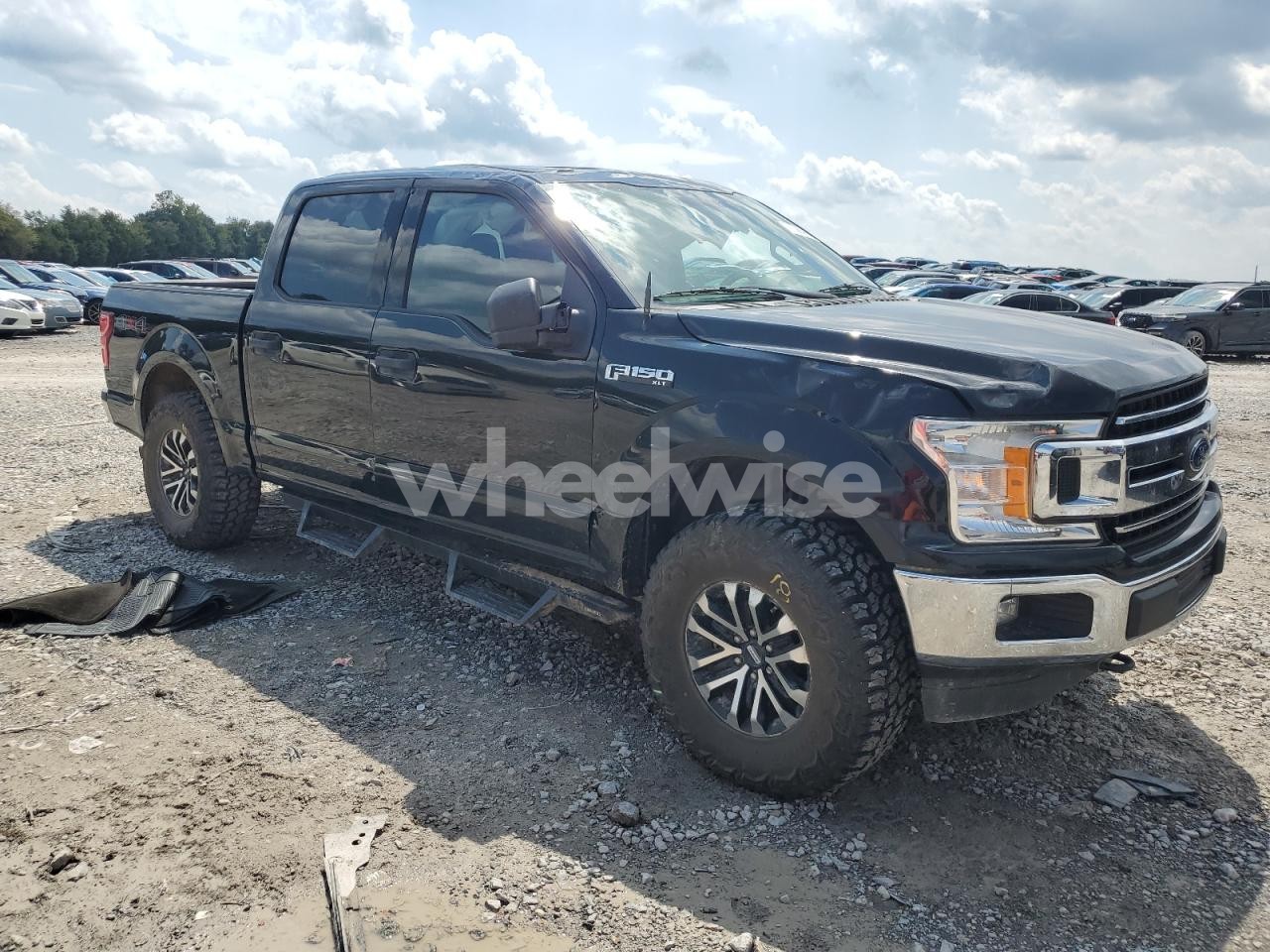 Photo 4 of 2018 FORD F150 SUPERCREW (VIN 1FTEW1E55JFC80107)