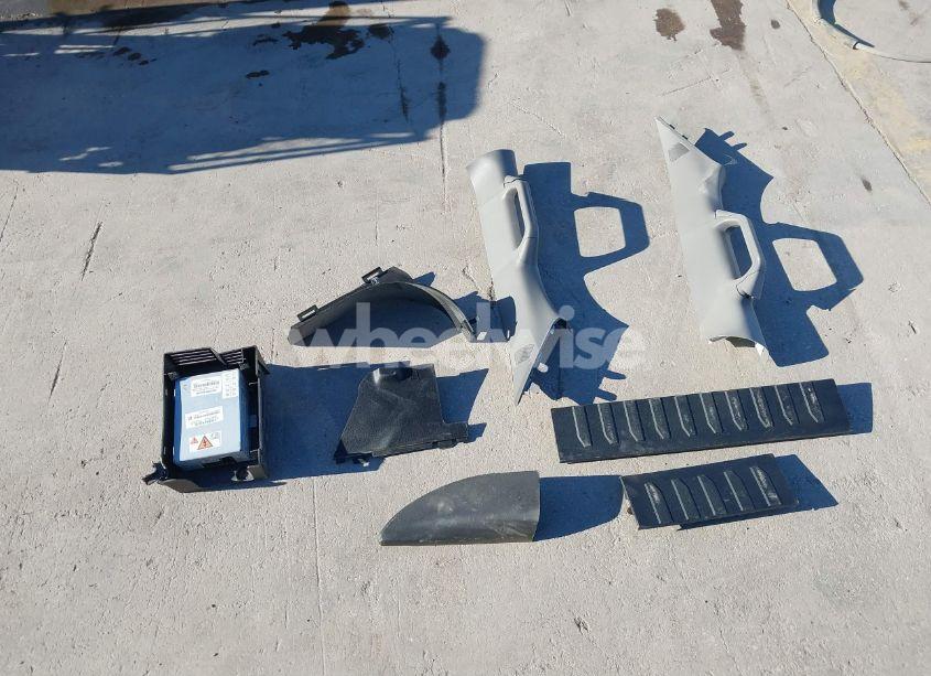 Photo 11 of 2019 Ford F-150 LARIAT (VIN 1FTEW1E55KFB03252)