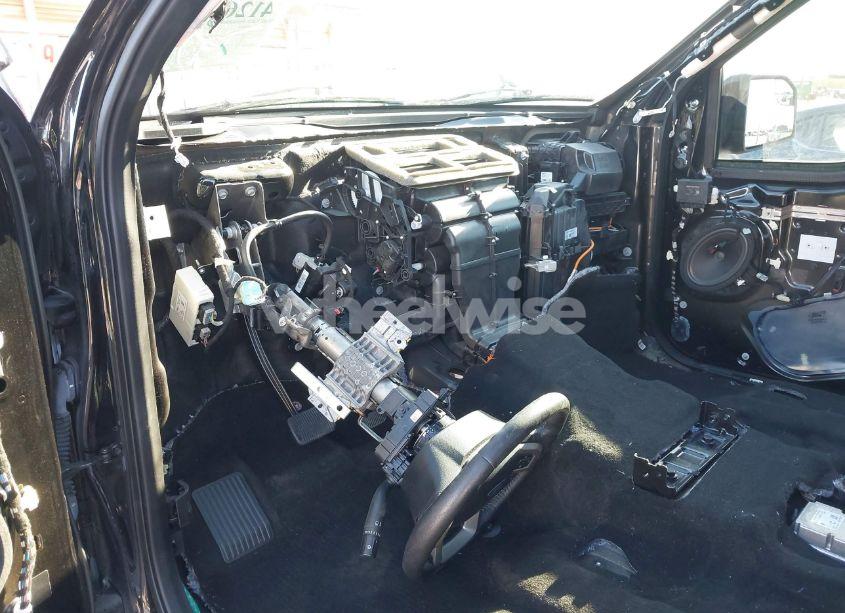 Photo 17 of 2019 Ford F-150 LARIAT (VIN 1FTEW1E55KFB03252)