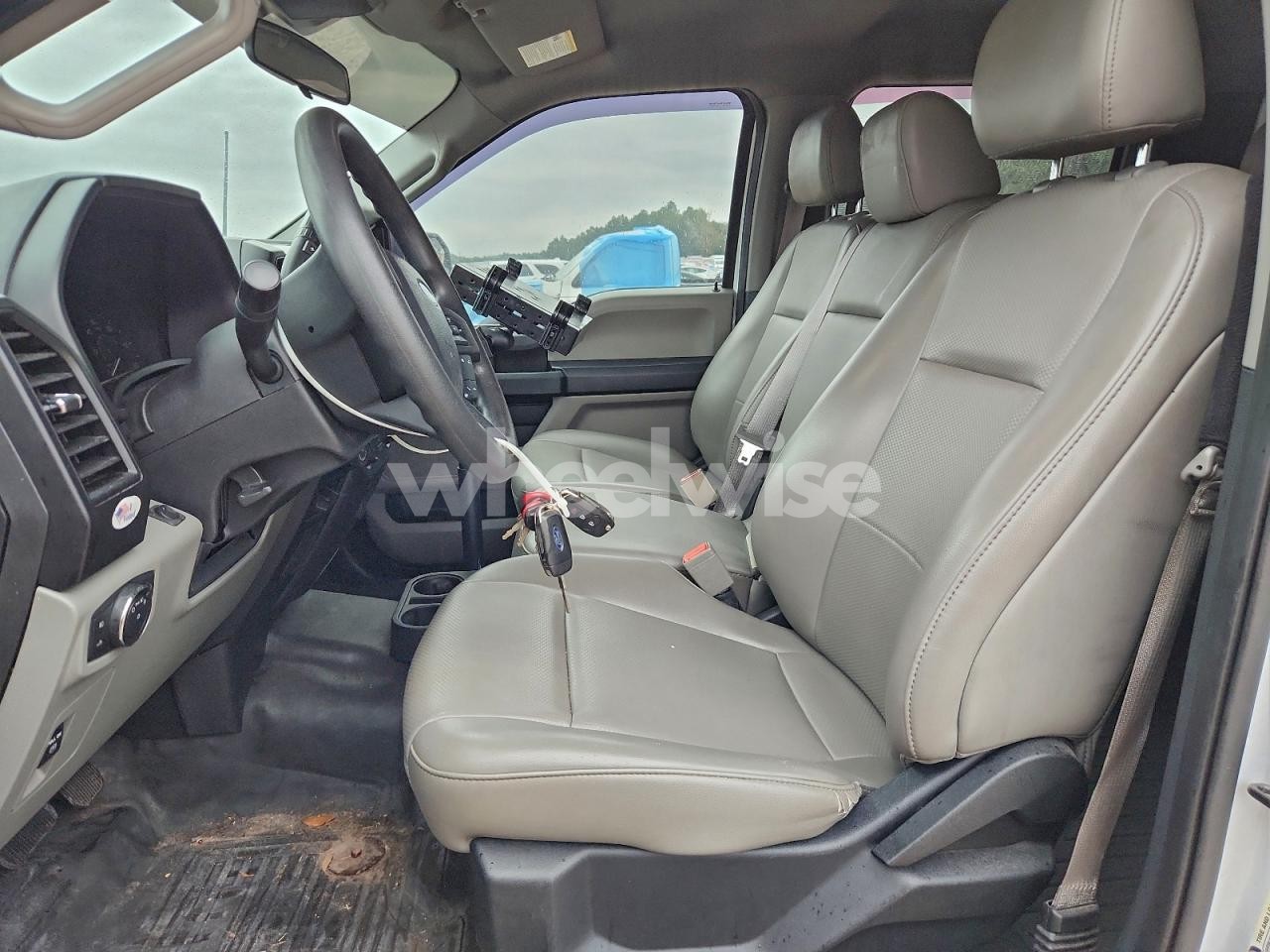 Photo 7 of 2019 FORD F150 SUPERCREW (VIN 1FTEW1E55KKD30660)