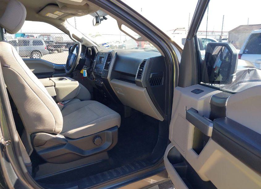 Photo 5 of 2018 Ford F-150 XLT (VIN 1FTEW1E56JKD53976)