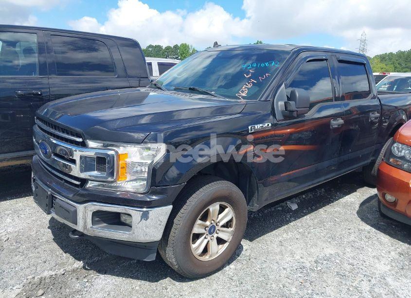 Photo 2 of 2019 Ford F-150 XLT (VIN 1FTEW1E56KFA63764)