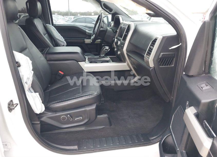 Photo 5 of 2018 Ford F-150 LARIAT (VIN 1FTEW1E57JFD89572)