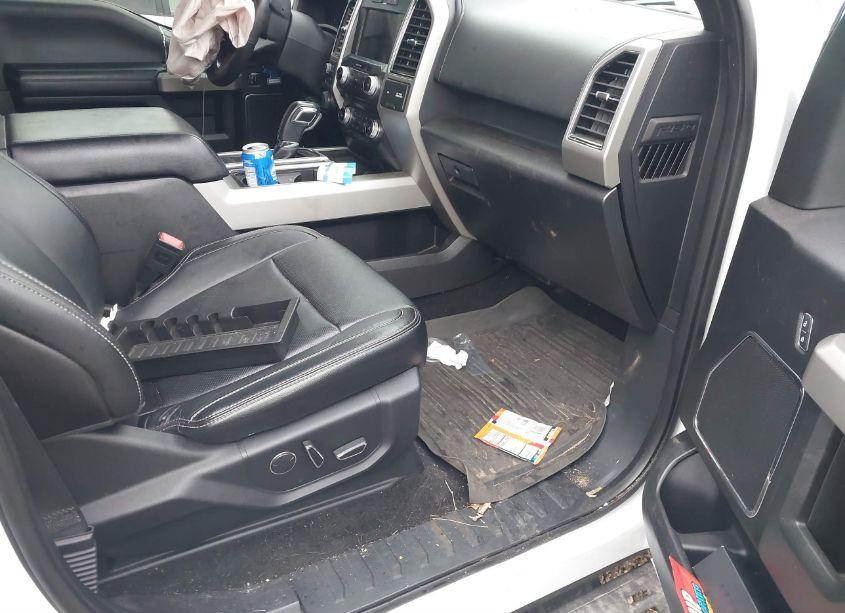 Photo 5 of 2018 Ford F-150 LARIAT (VIN 1FTEW1E57JKD62010)