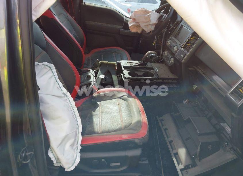 Photo 5 of 2019 Ford F-150 LARIAT (VIN 1FTEW1E57KFC64220)