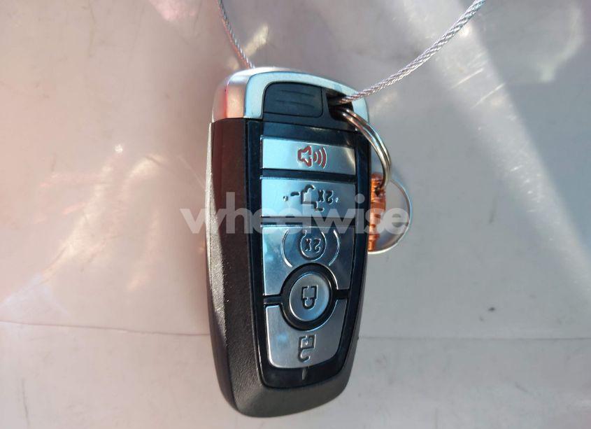 Photo 11 of 2019 Ford F-150 LARIAT (VIN 1FTEW1E57KKC12044)