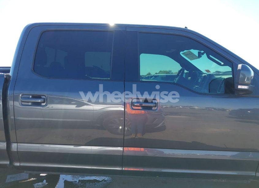 Photo 14 of 2019 Ford F-150 LARIAT (VIN 1FTEW1E57KKC12044)