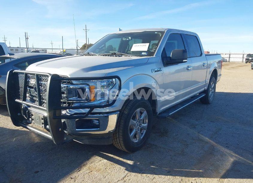 Photo 2 of 2018 Ford F-150 XLT (VIN 1FTEW1E58JKC80433)