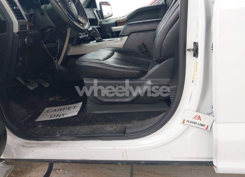 Photo 6 of 2019 Ford F-150 LARIAT (VIN 1FTEW1E58KFC26477)