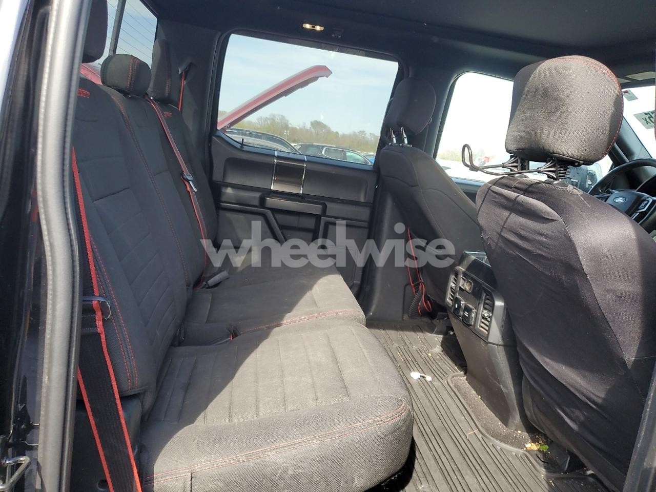 Photo 10 of 2019 FORD F150 SUPERCREW (VIN 1FTEW1E58KFC55462)