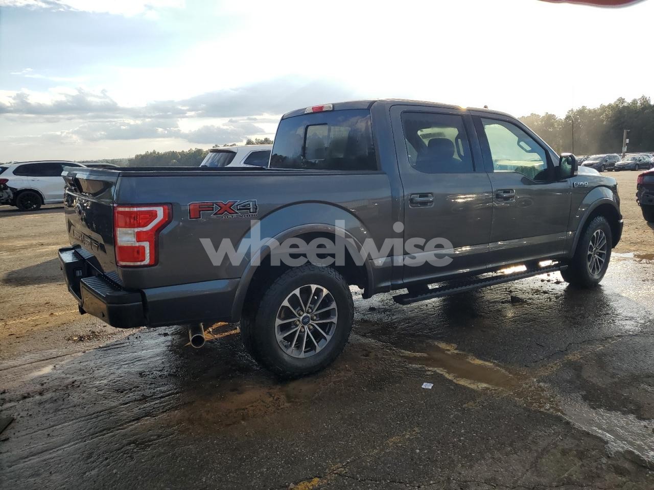 Photo 3 of 2019 FORD F150 SUPERCREW (VIN 1FTEW1E58KFD42522)